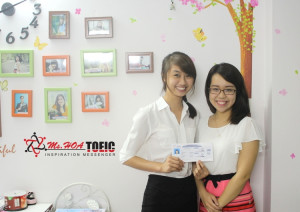 Hà Linh - cô gái ham học hỏi với nỗ lực tăng 275 điểm, đạt 825 TOEIC