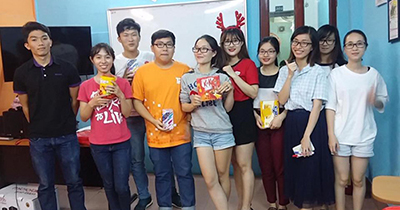 Ms Hoa TOEIC rộn ràng đón Giáng sinh 2016 cùng các học viên thân yêu.