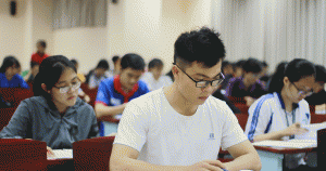 HƠN 200 SINH VIÊN ĐẠI HỌC Y DƯỢC TP.HCM HÁO HỨC TRẢI NGHIỆM THI THỬ TOEIC CÙNG ANH NGỮ MS HOA