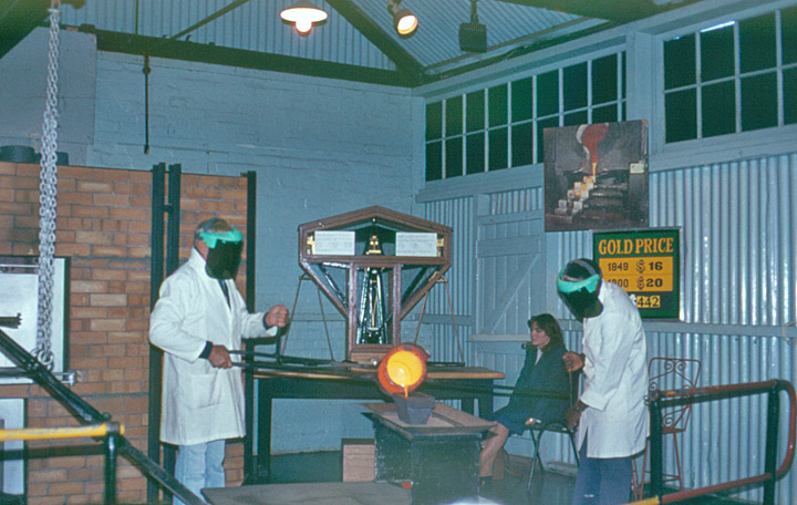 b154